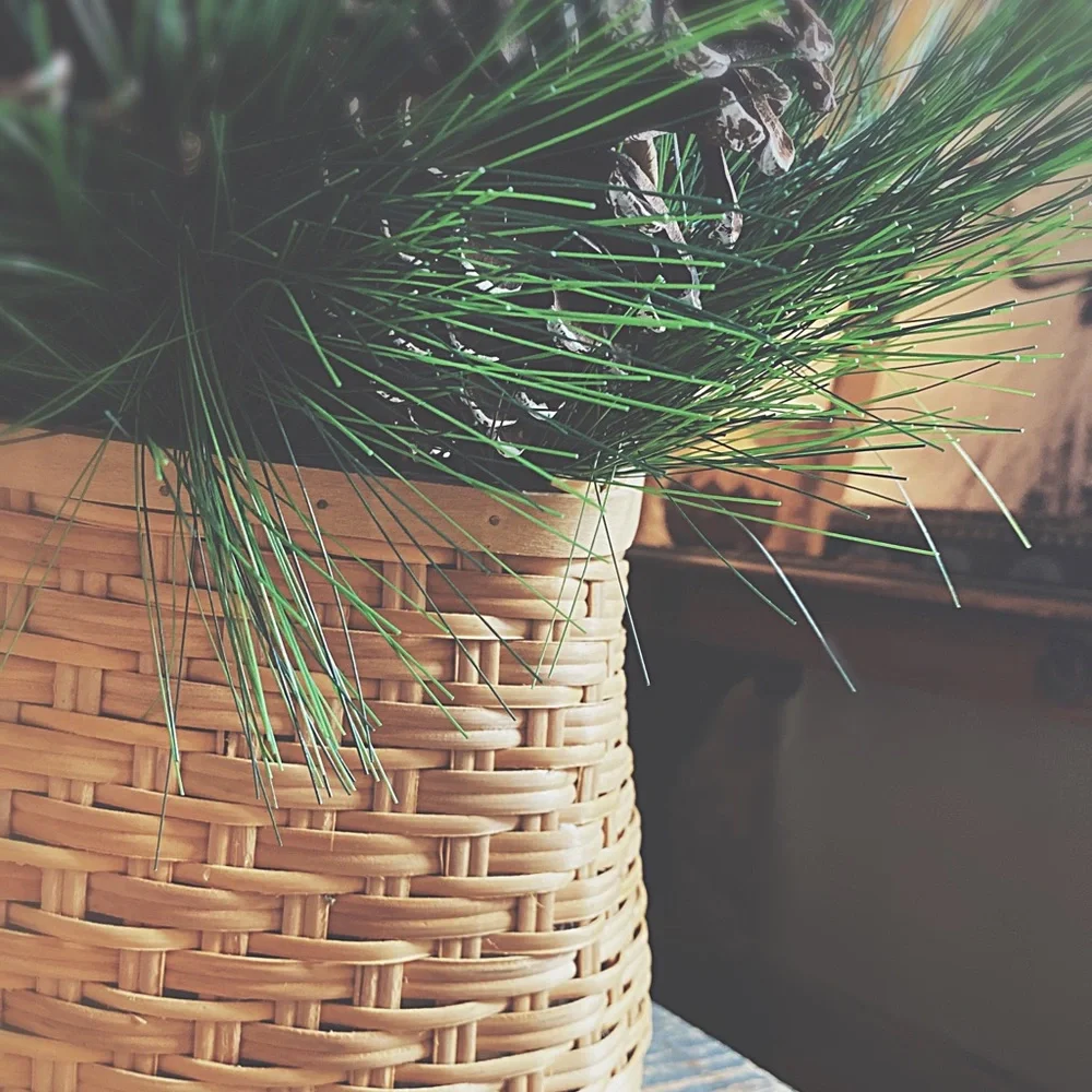 Holiday Decor Door Basket